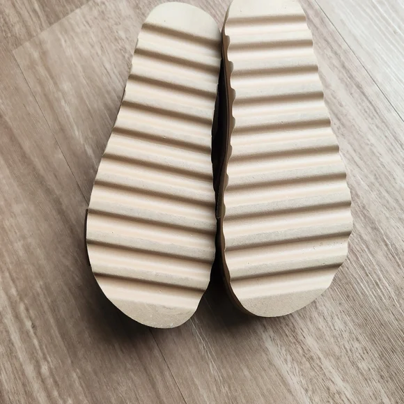 Reef Kaia Cross Platform Sandals - Picture 3 of 4